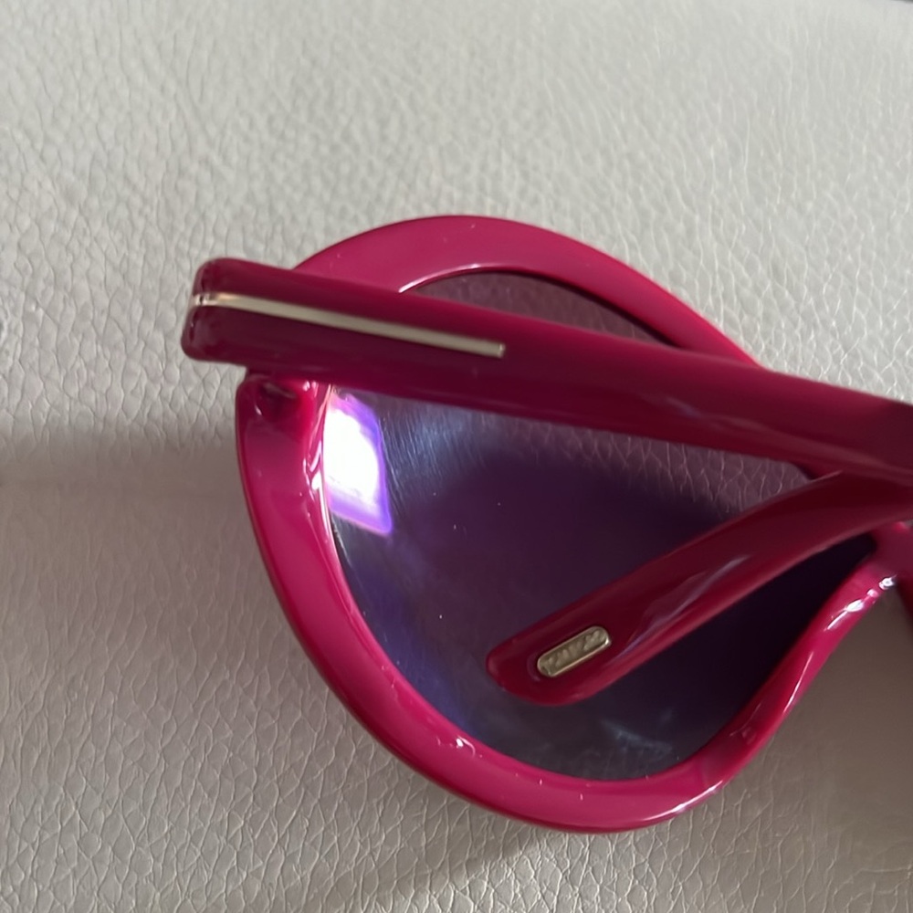 Tom Ford Sunglasses - Picture 9 of 9